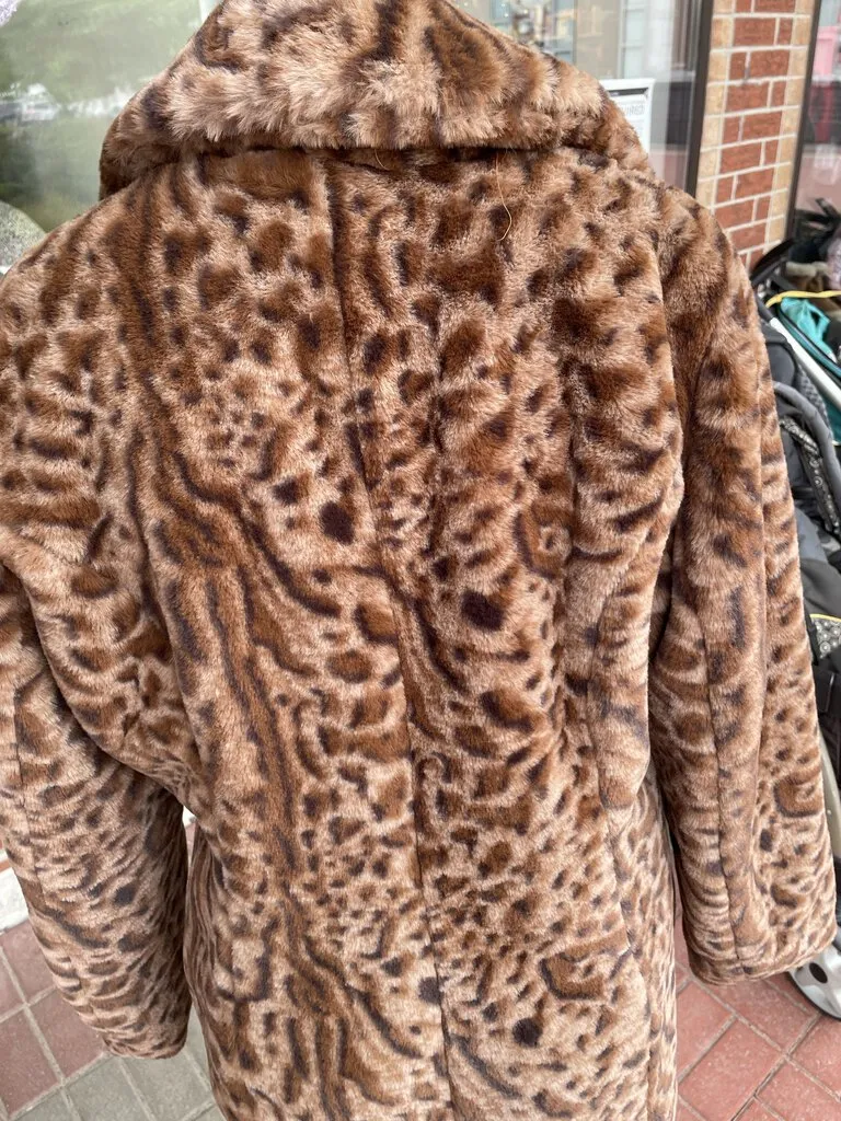 Ivy Beau faux fur coat 8