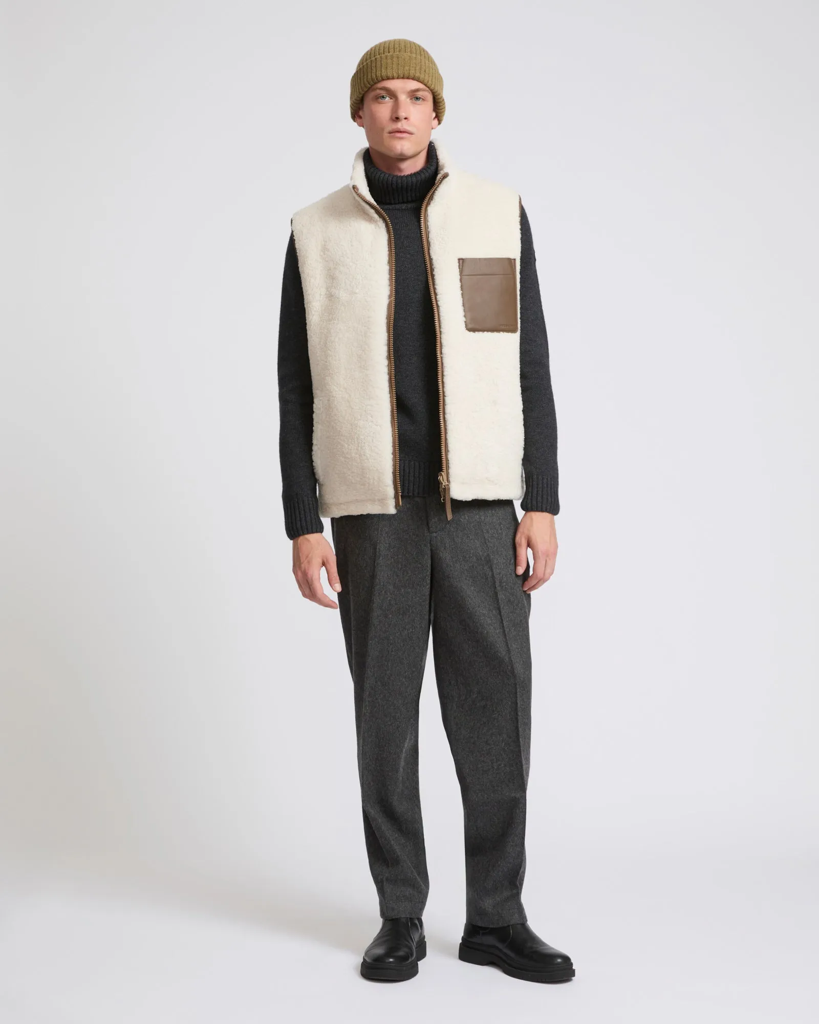 Reversible shearling fleece gilet