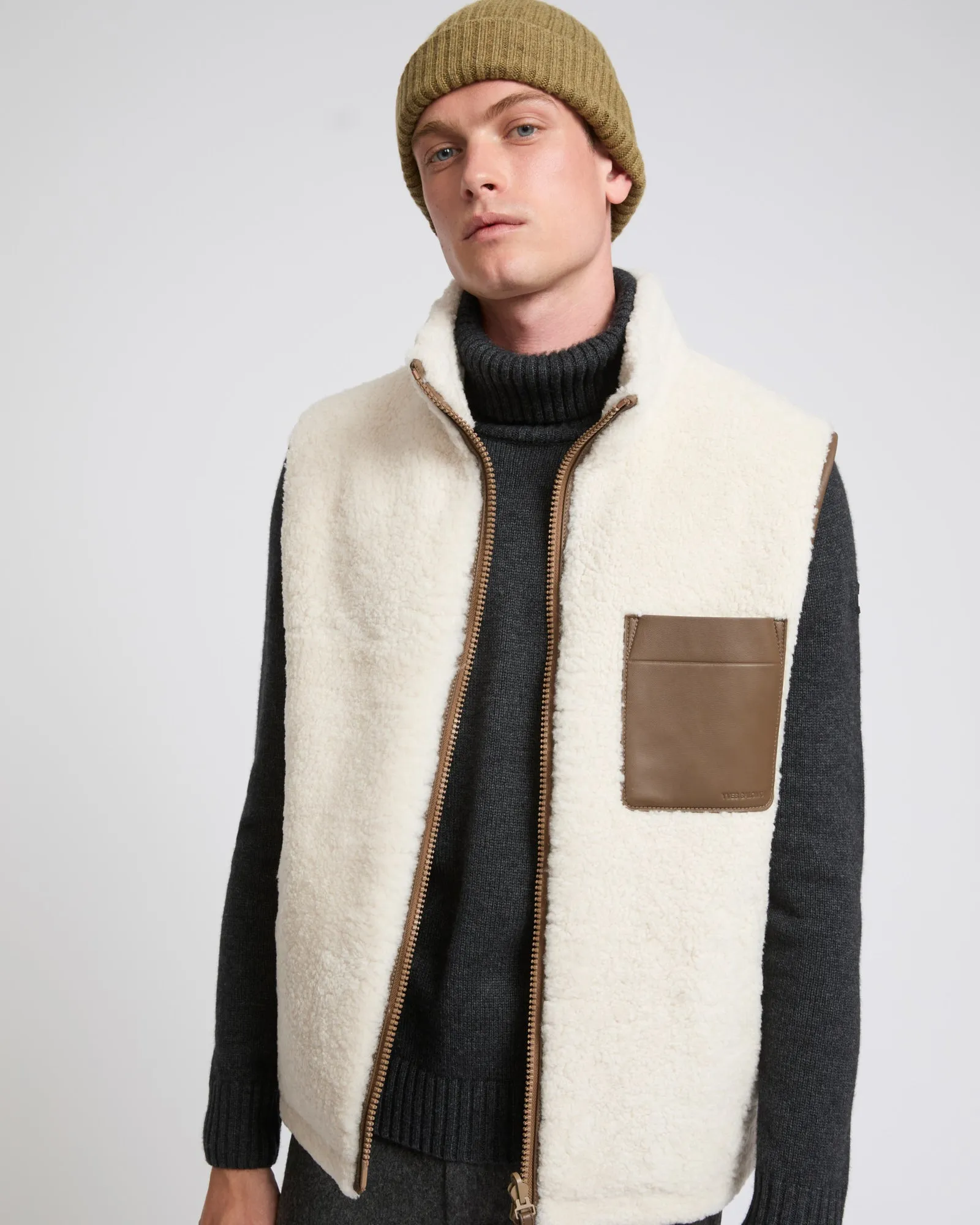 Reversible shearling fleece gilet