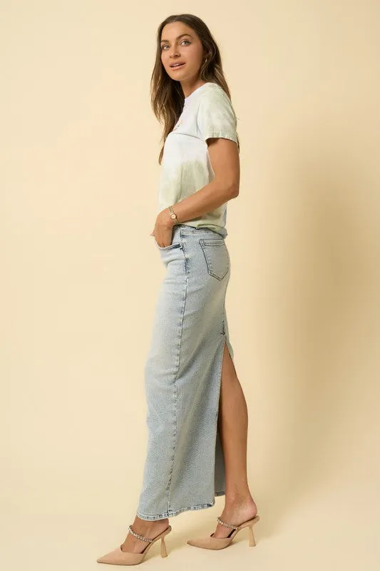 Trendsetting Denim Maxi Skirt