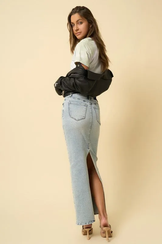 Trendsetting Denim Maxi Skirt